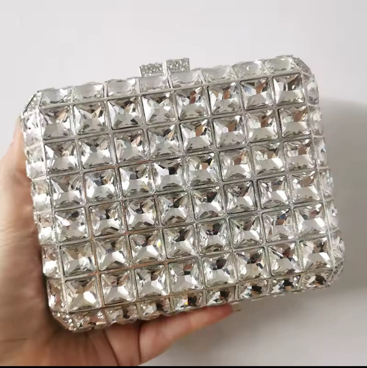 Luxury Crystal Box Clutch – Diamond Studded Shine