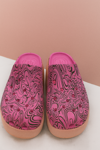 Mega Crush Platform Clogs – Vibrant Prints & Hello Kitty Design