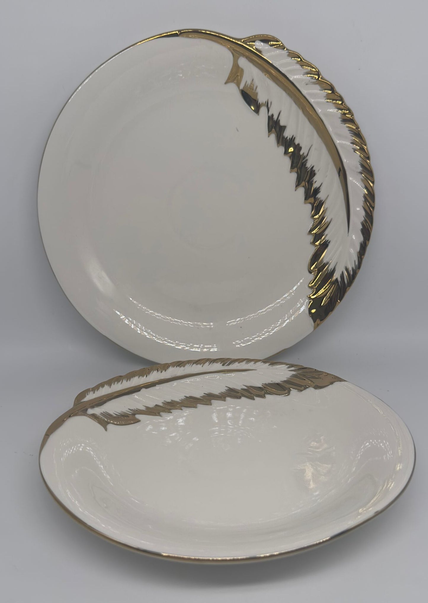 24-Piece Fine Ceramic Dinner Set – Elegant Gold Feather Design