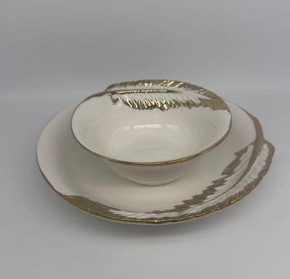 24-Piece Fine Ceramic Dinner Set – Elegant Gold Feather Design