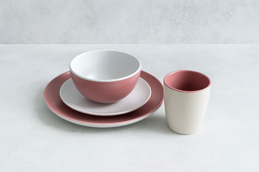 Classic 16-Piece Dinner Set – Ribbed and Plain Ceramic Design