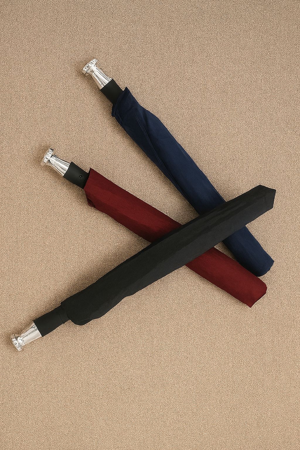 Elegant Windproof Umbrella with Metallic Look Handle – Classic Colors