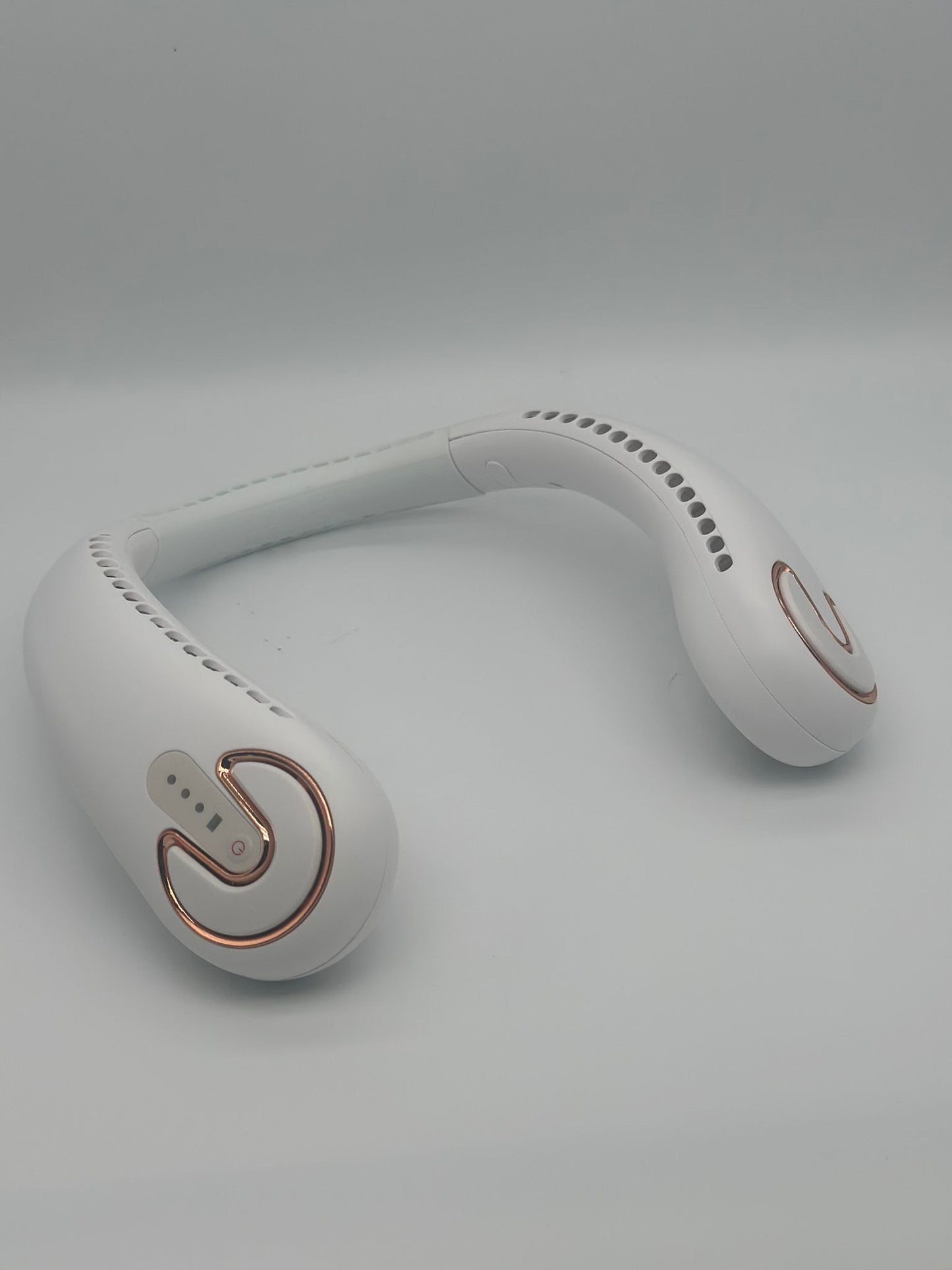 Hands-Free 360° Bladeless Neck Fan – SL-001 Rechargeable Cooling Device